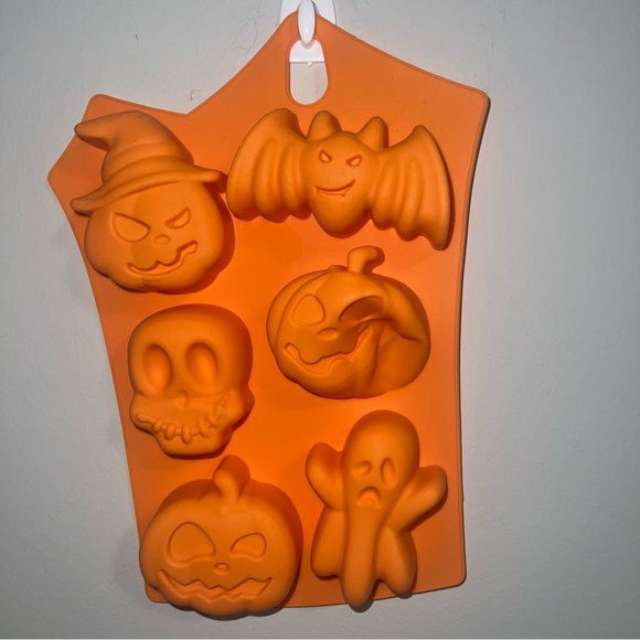 Orange Halloween Silicone Mold - Picture 1 of 2
